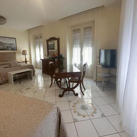 Ferienwohnung Pagina Storica Di Napoli Exterior foto