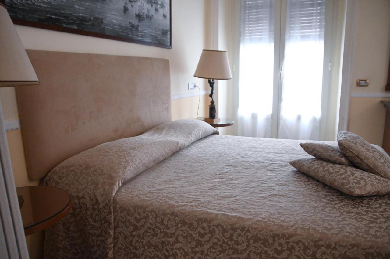 Ferienwohnung Pagina Storica Di Napoli Exterior foto